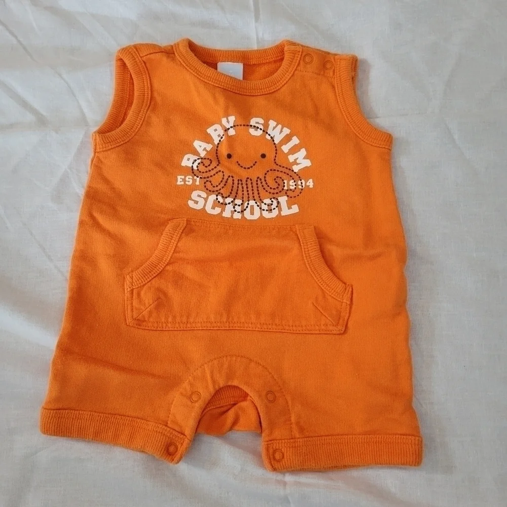 Old Navy vintage orange sleeveless snap bottom octopus 